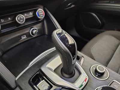 Alfa-Romeo Stelvio 2.2 MJD Sprint (2021) - Photo 12