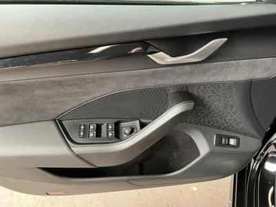 Skoda Octavia RS+DSG+LED+NAVI+DAB+LM19+Pano+360° (2025) - Photo 14