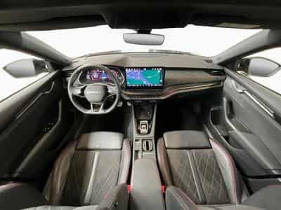 Skoda Octavia RS+DSG+LED+NAVI+DAB+LM19+Pano+360° (2025) - Photo 2