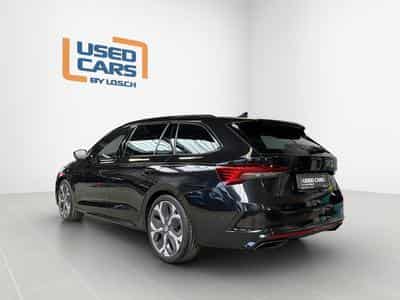 Skoda Octavia RS+DSG+LED+NAVI+DAB+LM19+Pano+360° (2025) - Photo 5