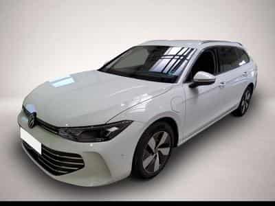 VW Passat (2025) - Photo 1