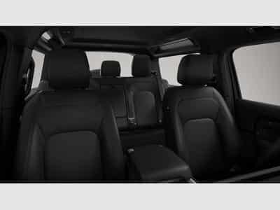 Land-Rover Defender (2026) - Photo 2