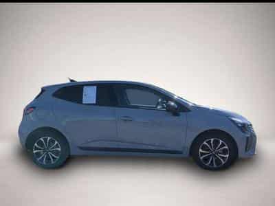 Renault Clio (2025) - Photo 1