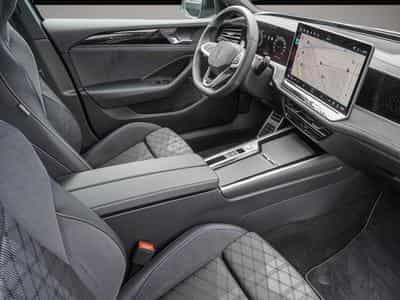 VW Passat (2025) - Photo 6