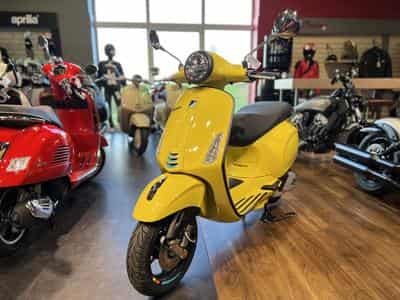 Vespa Primavera S Jaune (2026) - Photo 2