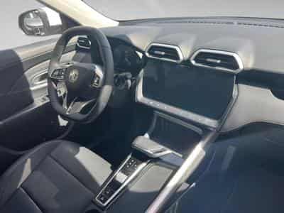 MG ZS Hybrid+ Luxury (2025) - Photo 12