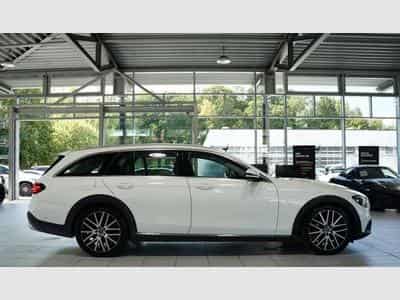 Mercedes E 400 d 4M All-Terrain *Memory *Pano *AHK *LUFT (2021) - Photo 7