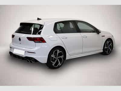 VW Golf (2023) - Photo 3