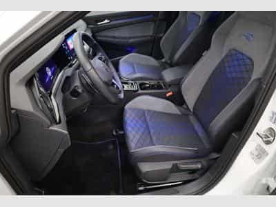 VW Golf (2023) - Photo 5