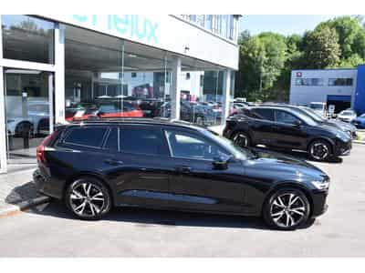 Volvo V60 2.0 B4 Plus Dark Geartronic PANO CUIR MEMO CAM360 HARMAN 1°M (2025) - Photo 3
