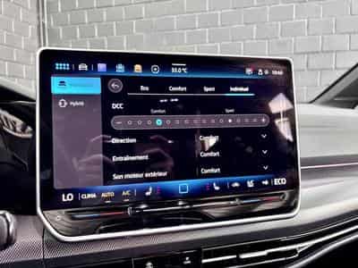VW Golf GTE PHASE 2  1.5 eHybrid 272 CV DSG 6 *DCC* MATRIX * 360°* T (2025) - Photo 14
