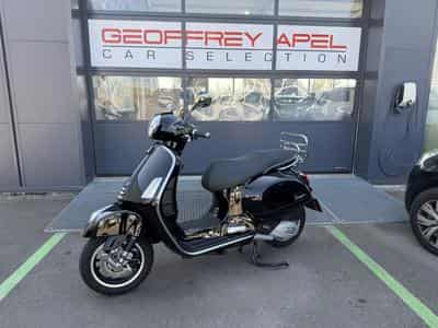 Vespa GTS Super (2023) - Photo 1
