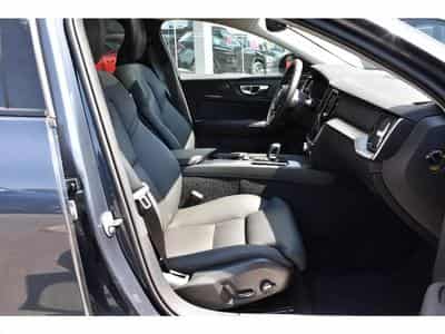 Volvo V60 (2025) - Photo 3