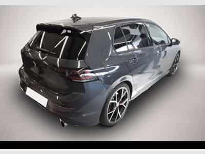 VW Golf (2025) - Photo 1