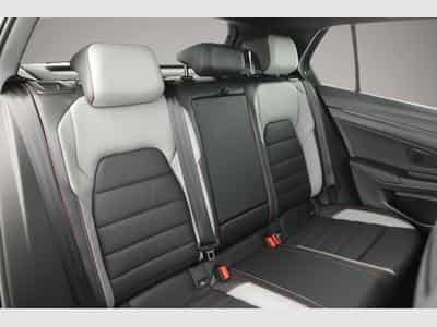 VW Golf (2025) - Photo 5