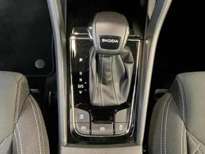 Skoda Karoq Sportline+DSG+KESSY+P.Travel-Ass.+AHK (2025) - Photo 13