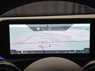 Mercedes CLA 200 AMG line (2025) - Photo 12