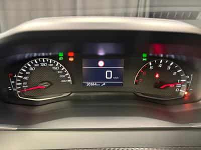 Peugeot 208 Active - PureTech 75 BVM5 (2021) - Photo 9