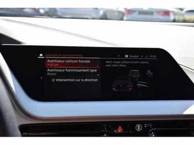BMW 116 d REGUL GPS PDC LED 1° MAIN (2023) - Photo 14