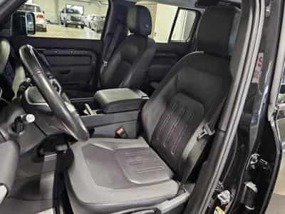 Land-Rover Defender 110 D200 S 7 SITZE CUIR NAVI (2020) - Photo 4