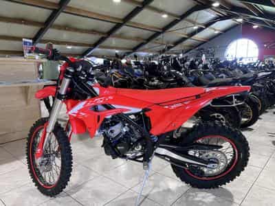 Beta Xtrainer 2T (2027) - Photo 4