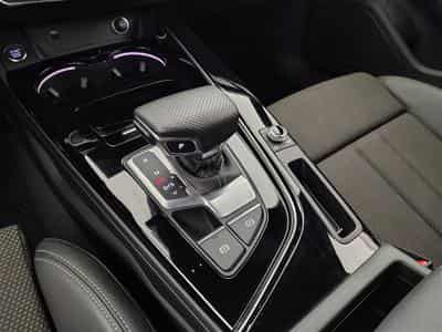 Audi A4 Avant 35 TFSI S-Tronic S-line Compétition (2024) - Photo 12