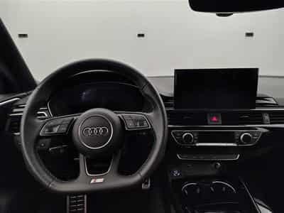 Audi A4 Avant 35 TFSI S-Tronic S-line Compétition (2024) - Photo 9