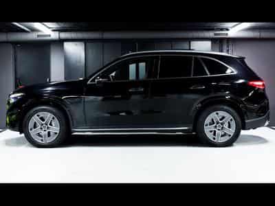 Mercedes GLC 300 DE AMG LINE 4MATIC – PACK PREMIUM PLUS (2023) - Photo 2