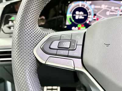 VW Golf GTE PHASE 2  1.5 eHybrid 272 CV DSG 6 *DCC* MATRIX * ATTELAG (2025) - Photo 11