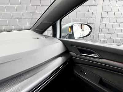 VW Golf GTE PHASE 2  1.5 eHybrid 272 CV DSG 6 *PANO * MATRIX * TÊTE (2025) - Photo 12