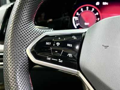 VW Golf GTI Clubsport 2.0 TSI 300 CV DSG7 *Matrix* *Toit Ouvrant* *H (2024) - Photo 11