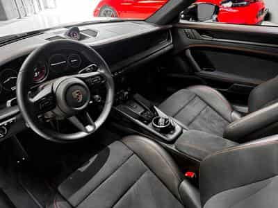Porsche 911 Carrera 4 GTS / Lift / Bose / Matrix / 360° (2024) - Photo 11