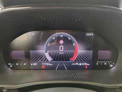 Skoda Fabia 1.0 TSI 95cv Selection CARPLAY / FULL LED / PDC AR / JA 15" (2025) - Photo 10
