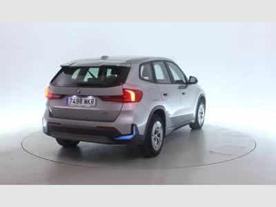 Bmw iX1 xDrive30 (2023) - Photo 3