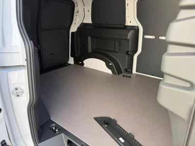 VW ID.Buzz CARGO (2026) - Photo 11