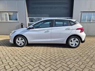Hyundai i20 Standard (2026) - Photo 2