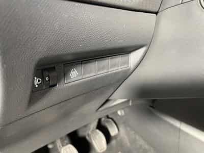 Peugeot 208 1.2 ESSENCE 75 CV STYLE CARPLAY 5P (2023) - Photo 6