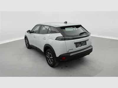 Peugeot 2008 1.2 Turbo 100Cv Navi / Led / PDC (2024) - Photo 2