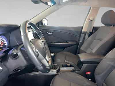 Ssangyong Tivoli 1.5 T-GDI 120kW Quartz (2023) - Photo 4