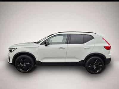 Volvo XC40 (2025) - Photo 4