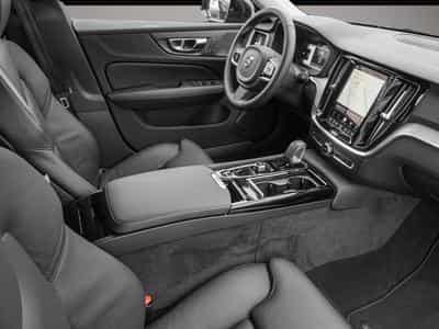 Volvo V60 (2024) - Photo 6