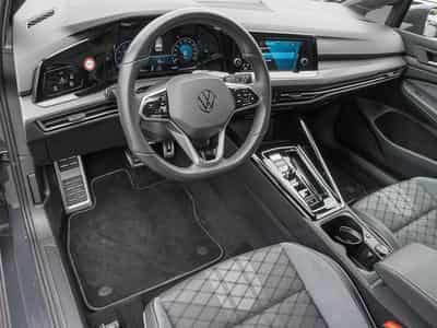 VW Golf (2024) - Photo 7