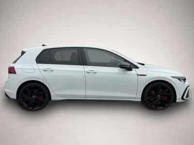 VW Golf (2023) - Photo 6