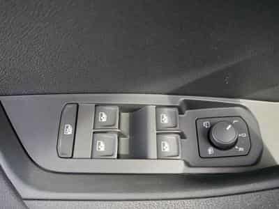 Skoda Karoq Sportline 2.0 TSI 4x4 DSG (2026) - Photo 9