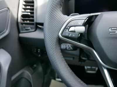 Skoda Karoq Sportline 2.0 TSI 4x4 DSG (2026) - Photo 13