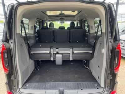 VW Caravelle BEV 160 kW Style RWD KR (2026) - Photo 10