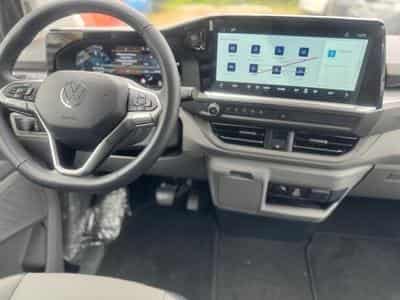VW Caravelle BEV 160 kW Style RWD KR (2026) - Photo 5