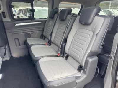 VW Caravelle BEV 160 kW Style RWD KR (2026) - Photo 7