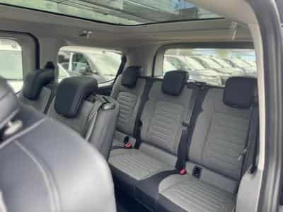VW Caravelle BEV 160 kW Style RWD KR (2026) - Photo 8