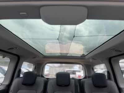 VW Caravelle BEV 160 kW Style RWD KR (2026) - Photo 9